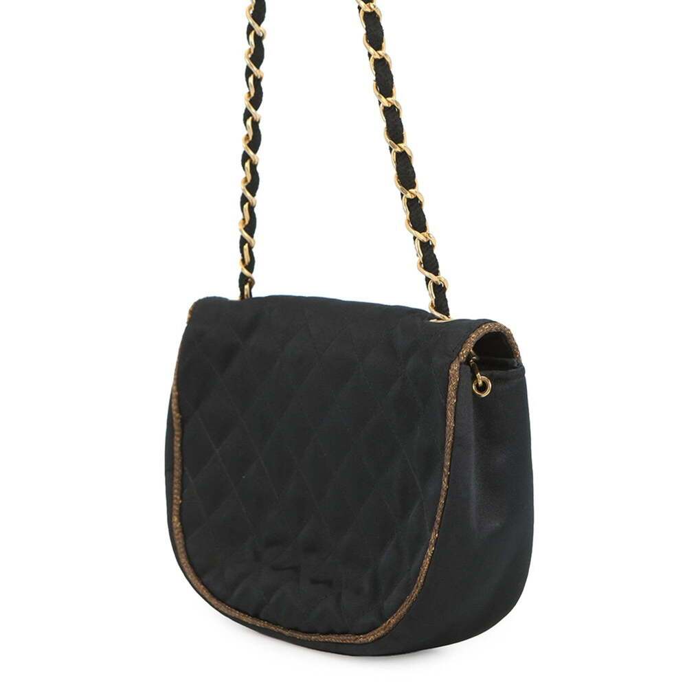CHANEL Black Logo Shoulder Bag - Picture 2 of 15